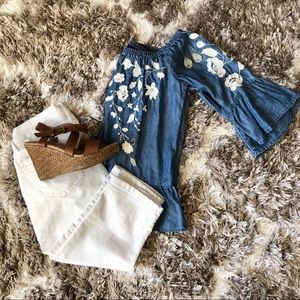 🔹Chambray Off-the-shoulder Top🔹